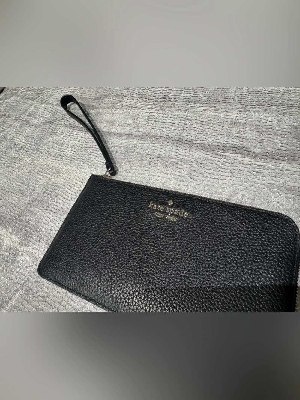 Kate Spade Wristlet - Pebbled Leather